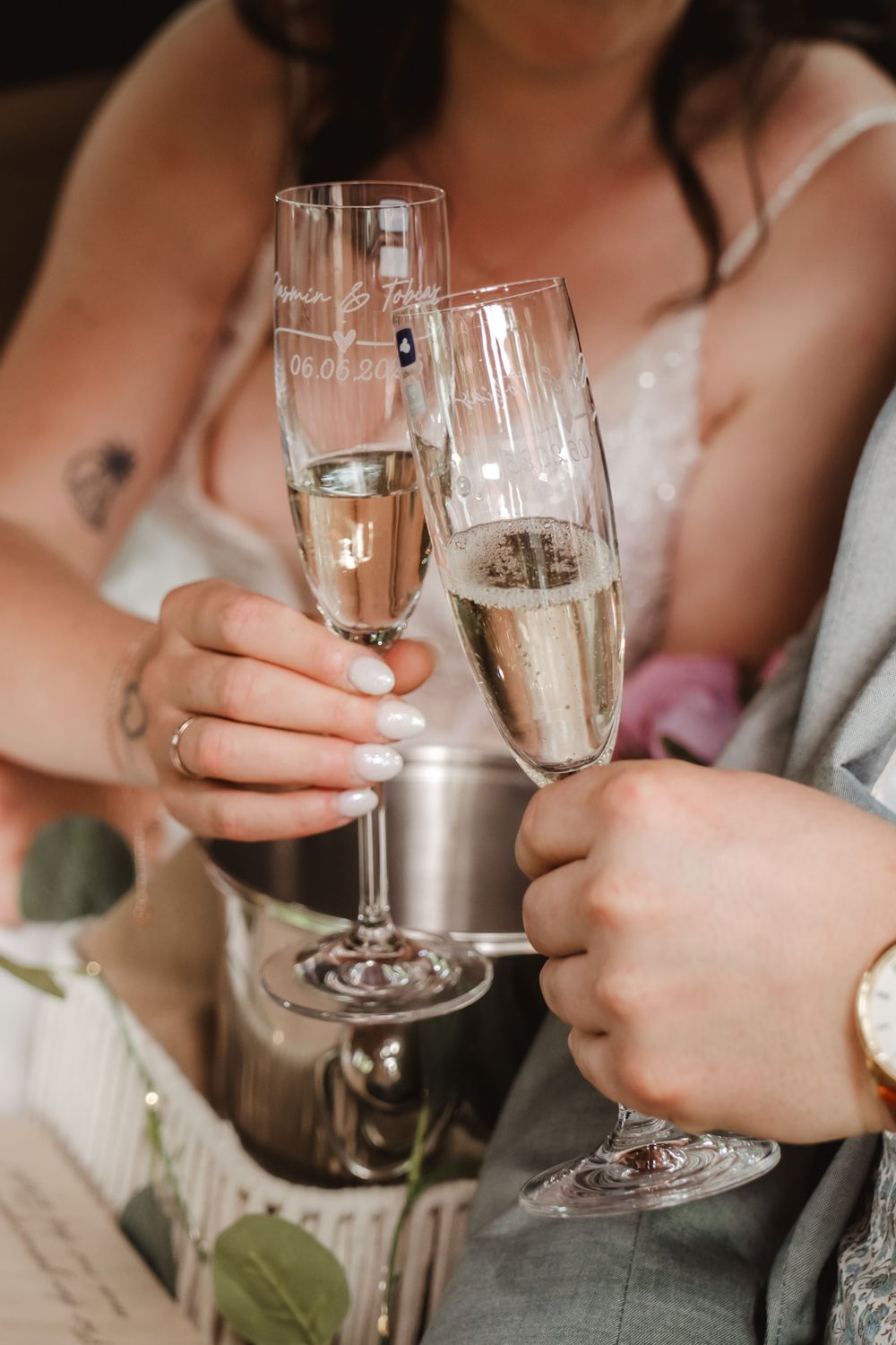Anstoßen mit Sekt